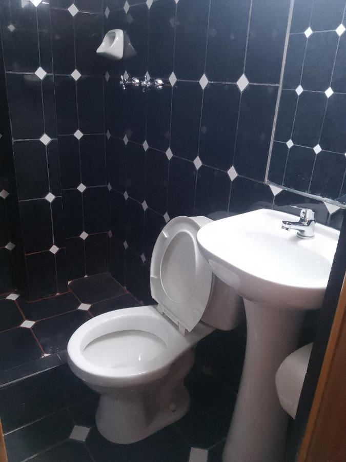 Hostal Ollantaytambo Apartments Bagian luar foto